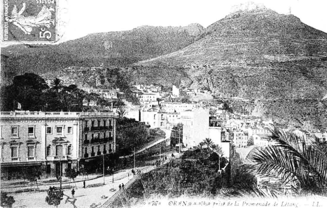 MH n- 19- Place de la republique.jpg